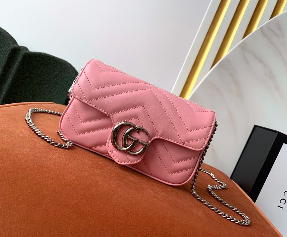 The G Matelasse Shoulder Clutch