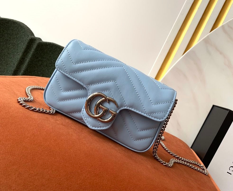 The G Matelasse Shoulder Clutch